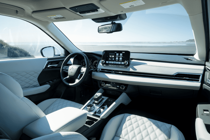 Mitsubishi Outlander - Foto 9